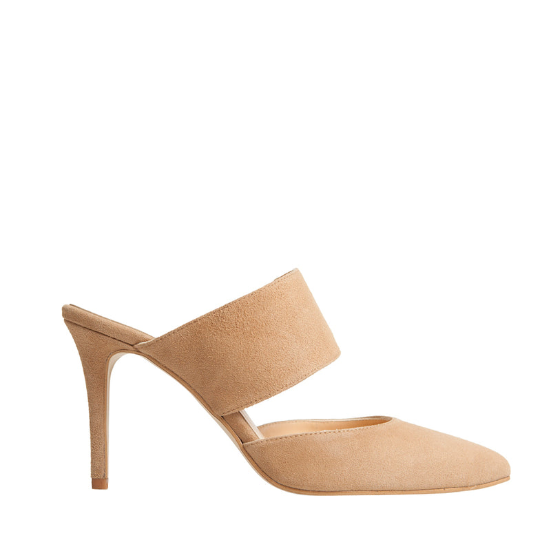 Stiletto medium heel 8cm in nude suede, perfect for brides and guests. 