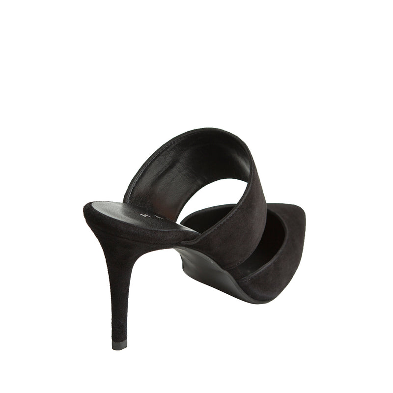 Black stiletto heeled pumps with ankle strap and a very comfortable heel, ideal for the perfect guest.