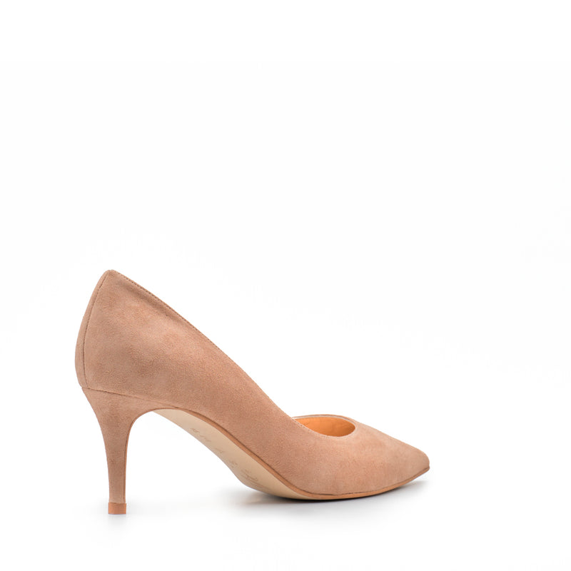Stiletto in natural suede perfect for weddings, baptisms and communions.