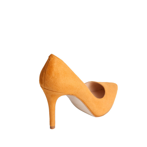 Brown suede stilettos for the ideal guest that are comfortable and go with everything.