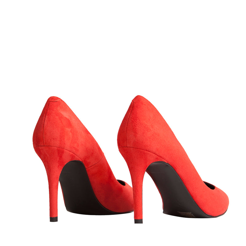 Very comfortable stilettos for formal and casual events in red suede.