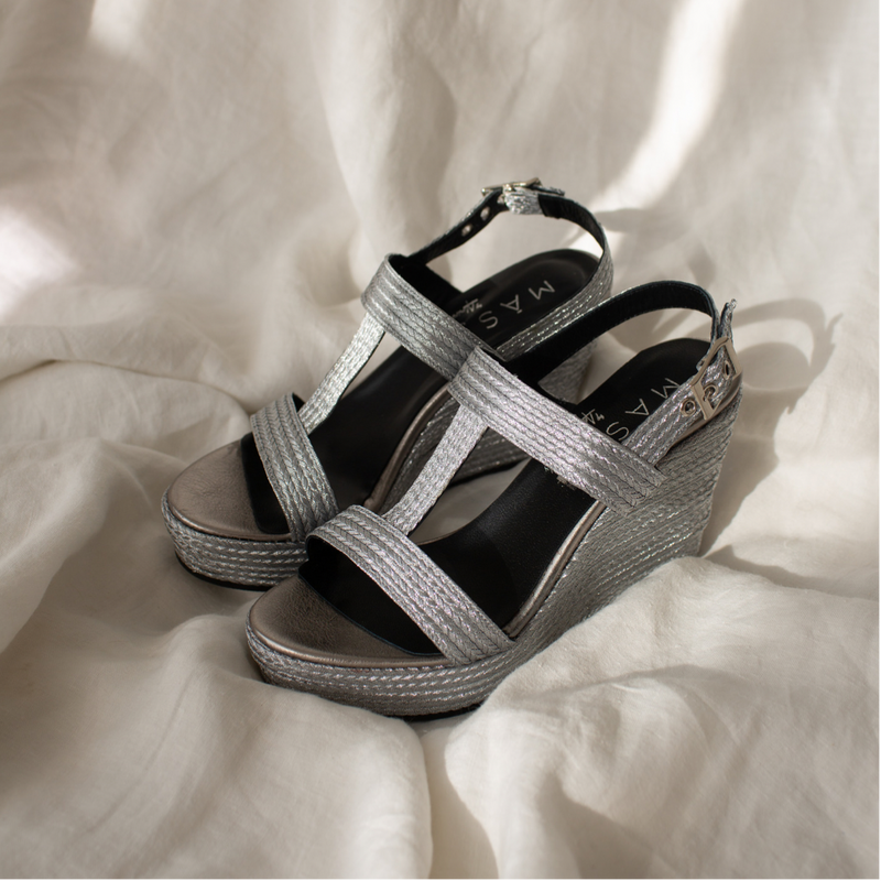 Very comfortable silver elegant party wedges