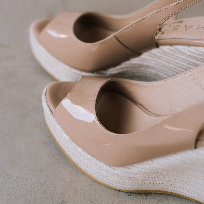 Espadrilles for brides in patent nude leather