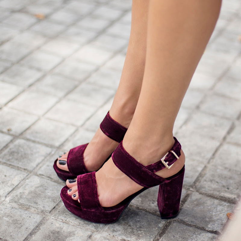 Heel and platform sandal perfect for weddings, baptisms and communions events in burgundy velvet