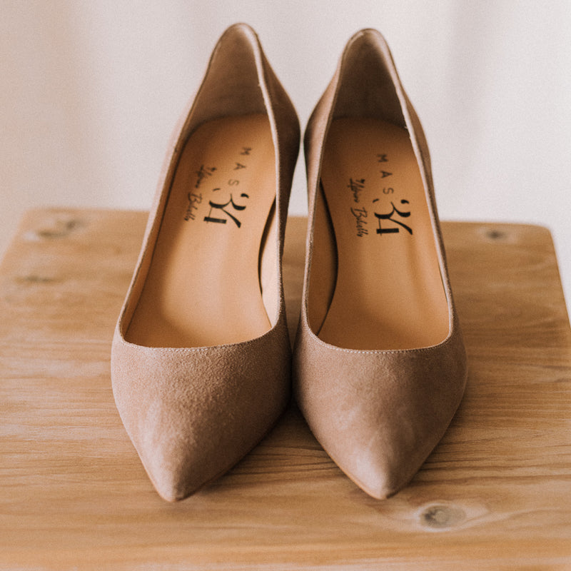 Comfortable stilettos for wedding, baptism and communion in natural beige suede