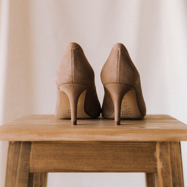 Comfortable low heel stilettos in natural suede for brides