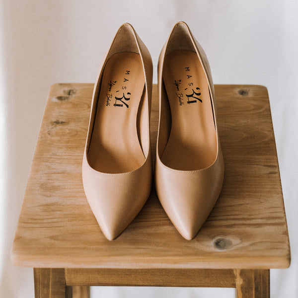 Nude leather stiletto for weddings, baptisms and communions.