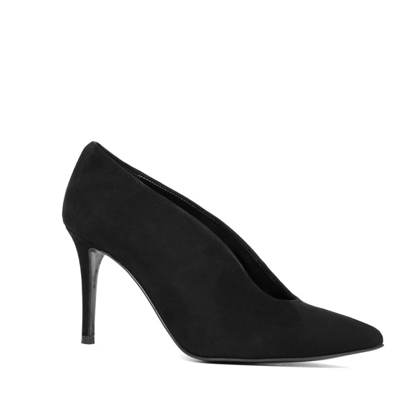 Low-cut black suede stiletto heel 8cm very comfortable and perfect to wear all day.